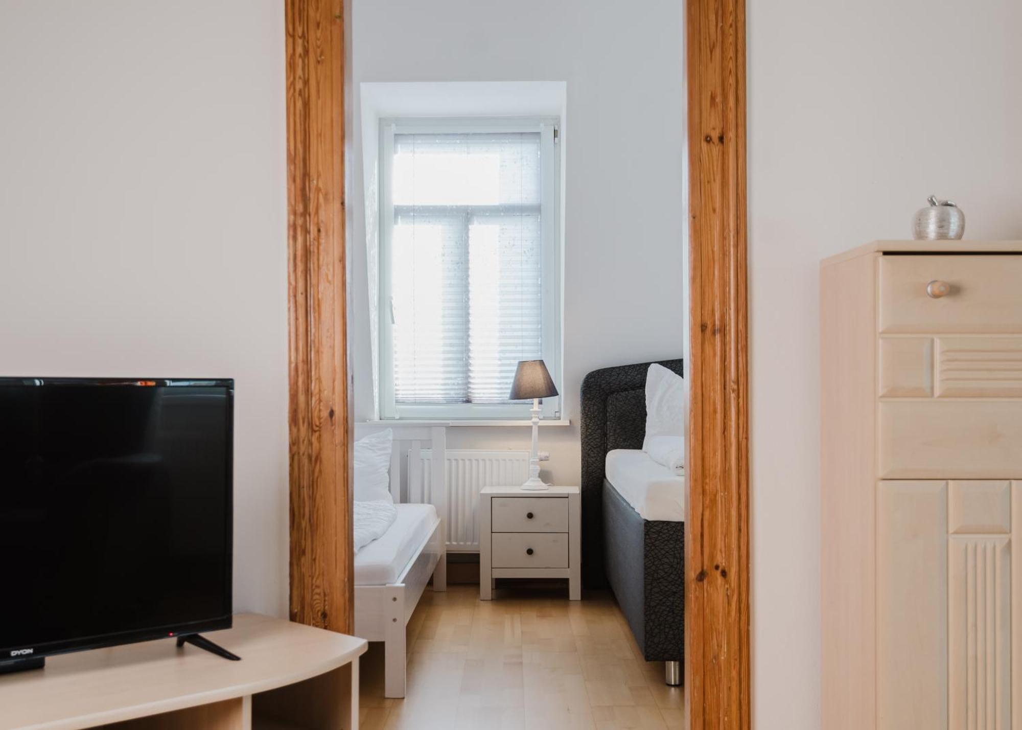 Apartmenthaus Sternstrasse Dresden Bagian luar foto